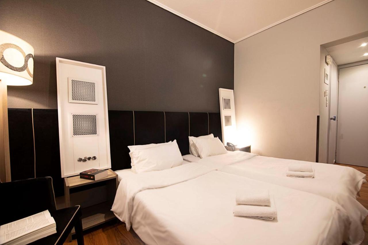 กาแลคซี่ โฮเต็ล Hotel เอเธนส์ ภายนอก รูปภาพ