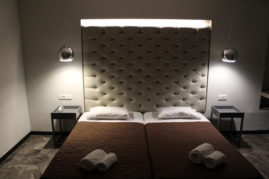 กาแลคซี่ โฮเต็ล Hotel เอเธนส์ ภายนอก รูปภาพ